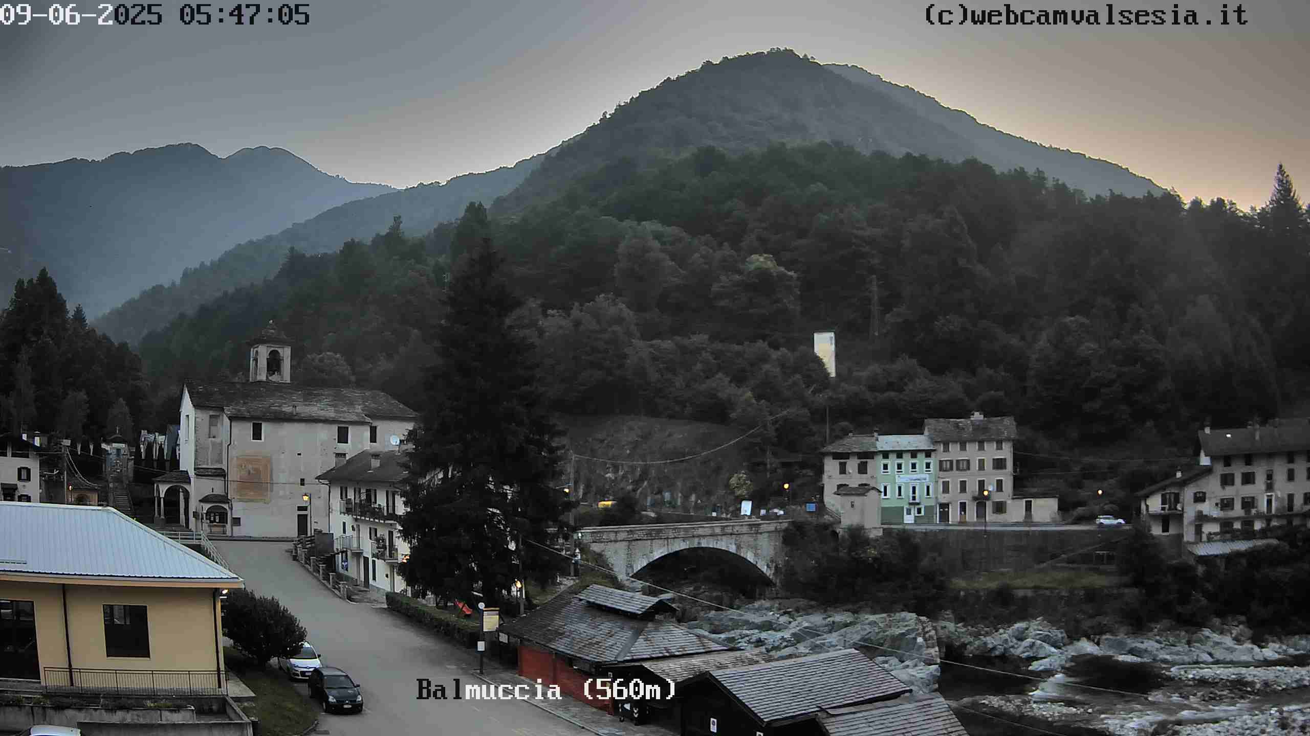 immagine della webcam nei dintorni di Trivero: webcam Balmuccia