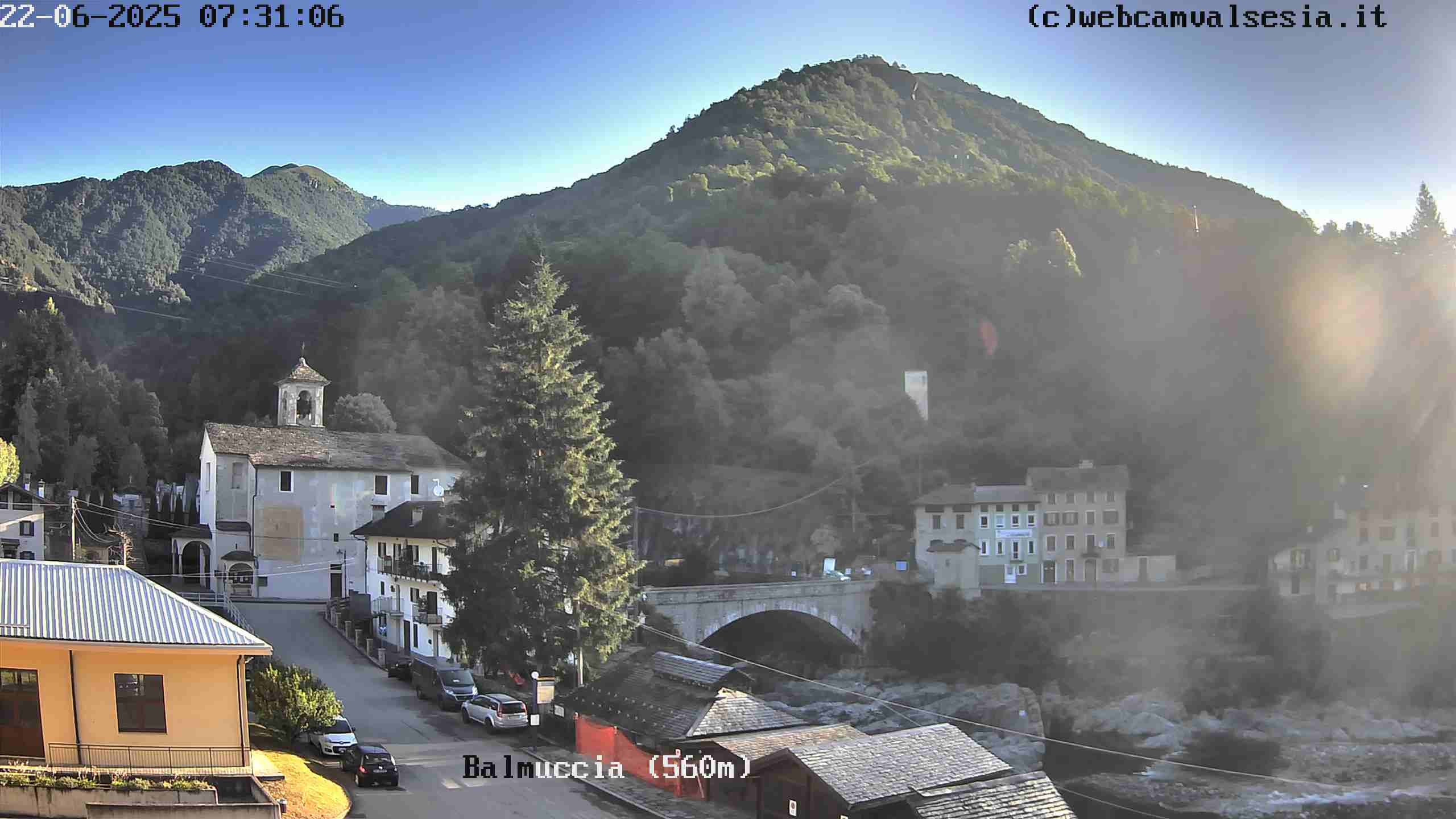 immagine della webcam nei dintorni di Alpe di Mera: webcam Balmuccia