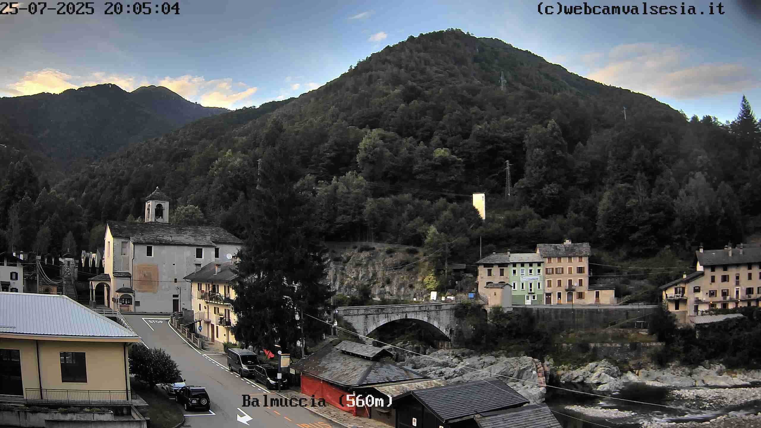 immagine della webcam nei dintorni di Riva Valdobbia: webcam Balmuccia