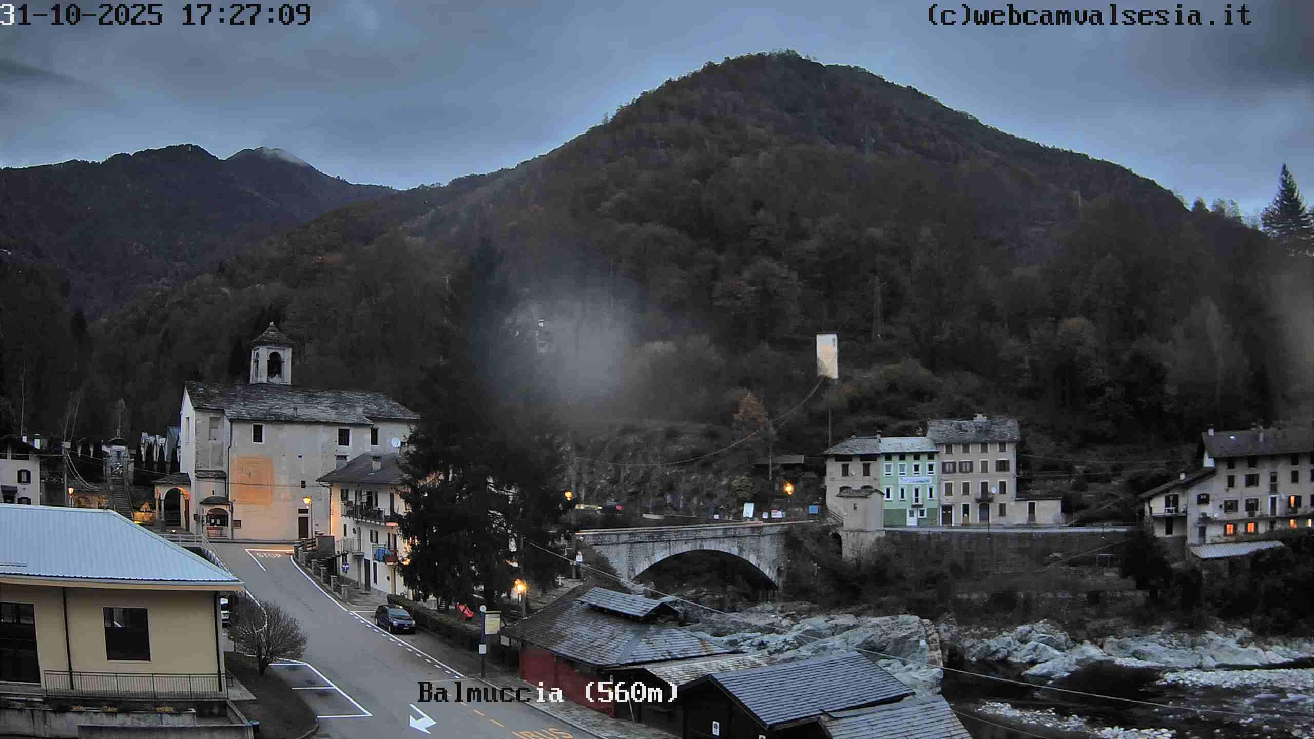 immagine della webcam nei dintorni di Piode: webcam Balmuccia