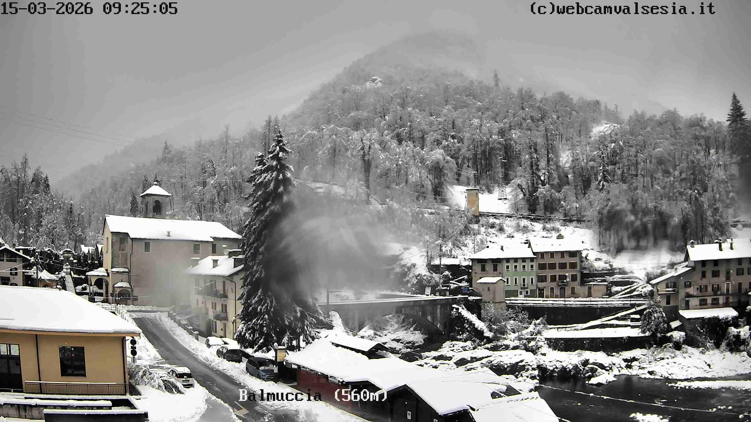 immagine della webcam nei dintorni di Alpe di Mera: webcam Balmuccia
