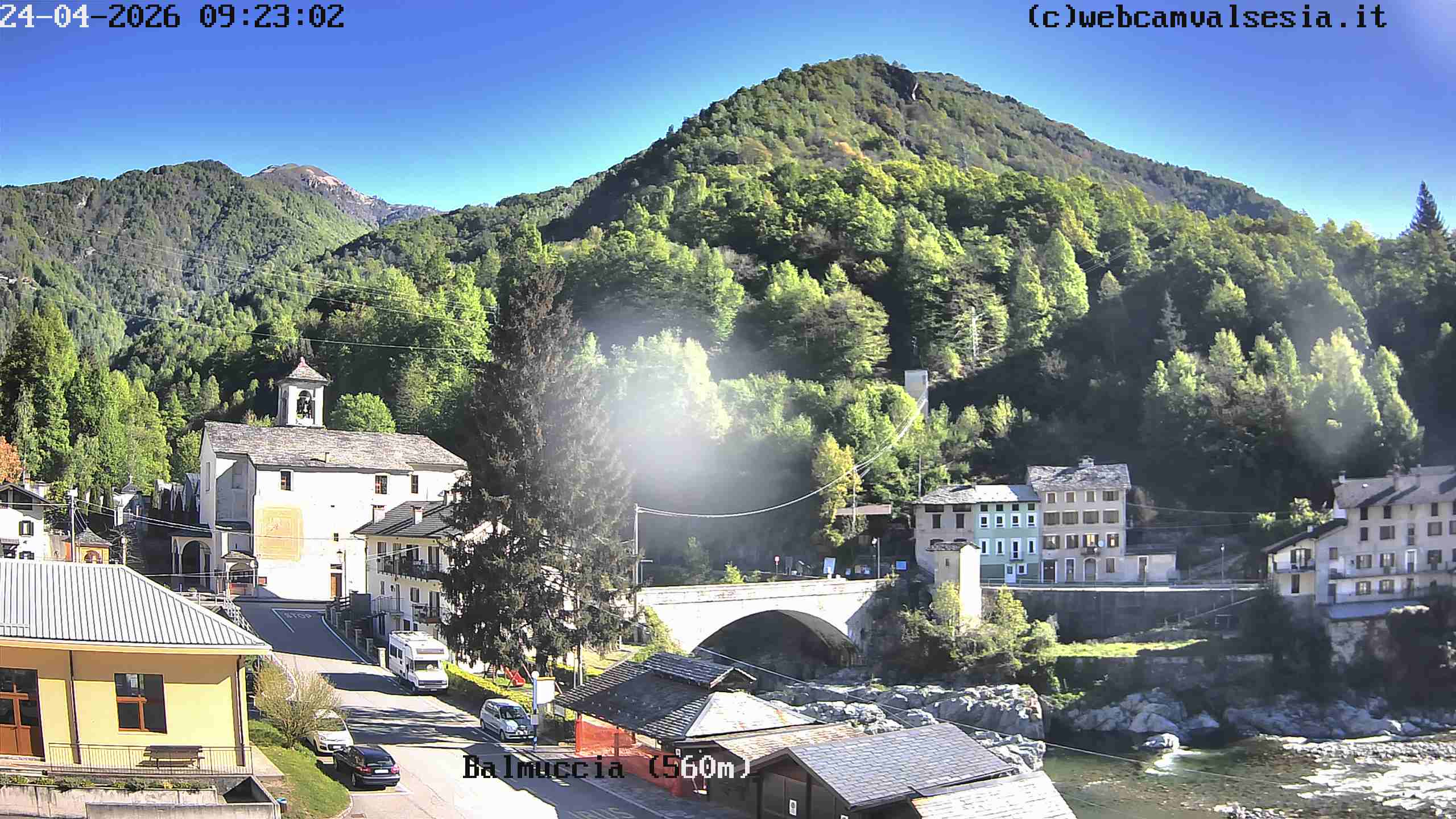 immagine della webcam nei dintorni di Varallo: webcam Balmuccia