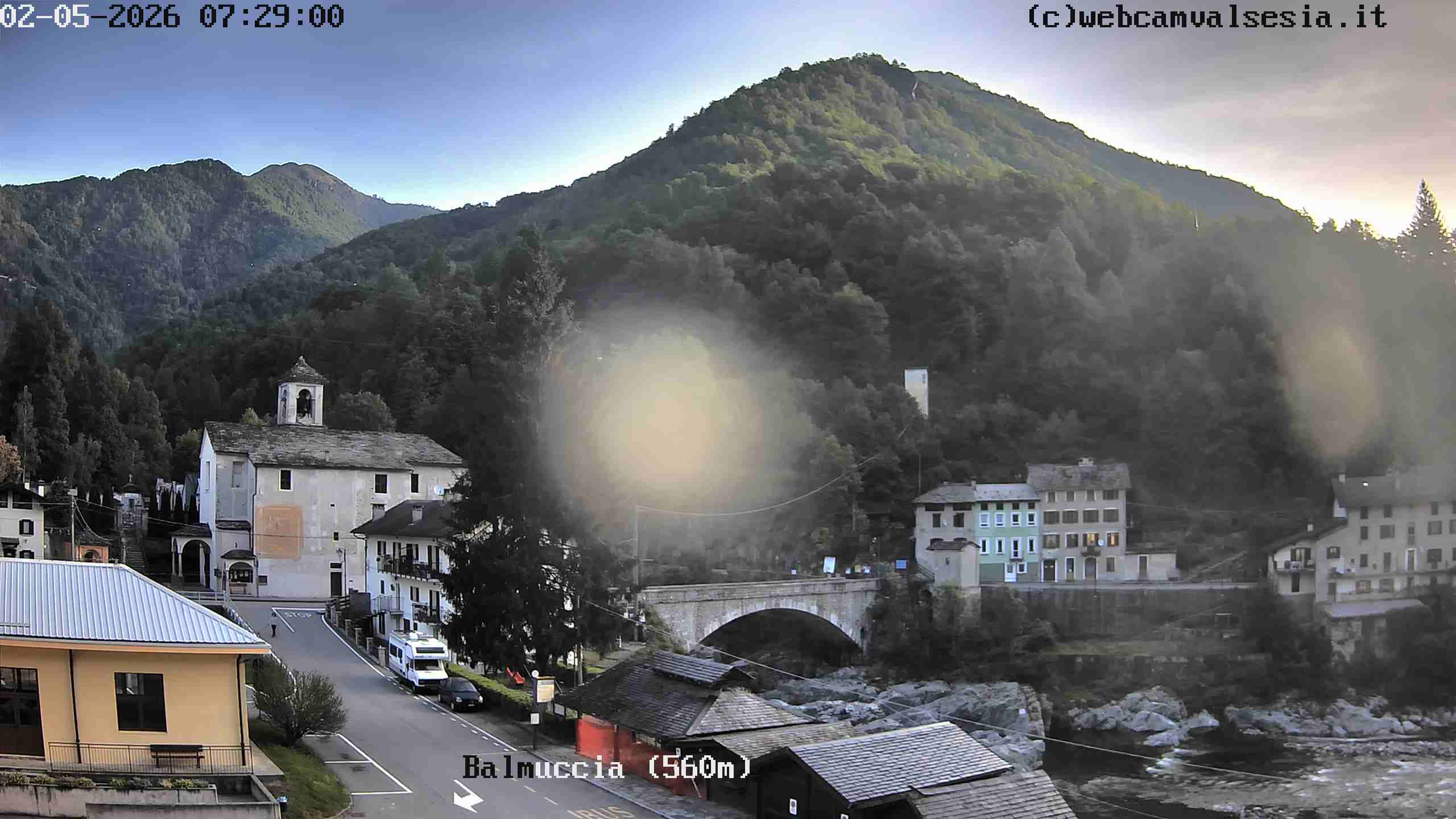 immagine della webcam nei dintorni di Riva Valdobbia: webcam Balmuccia