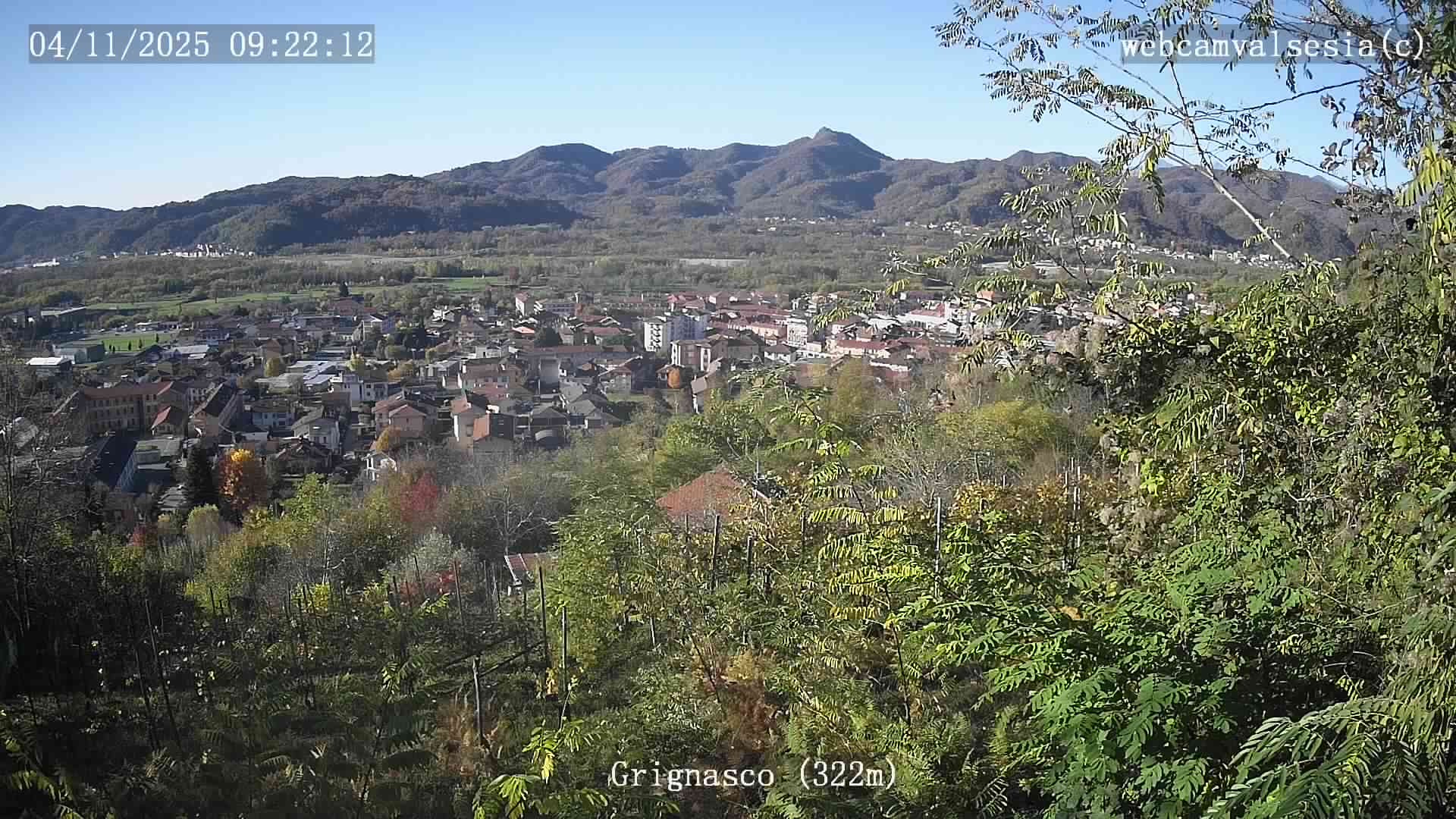 immagine della webcam nei dintorni di Madonna del Sasso: webcam Grignasco