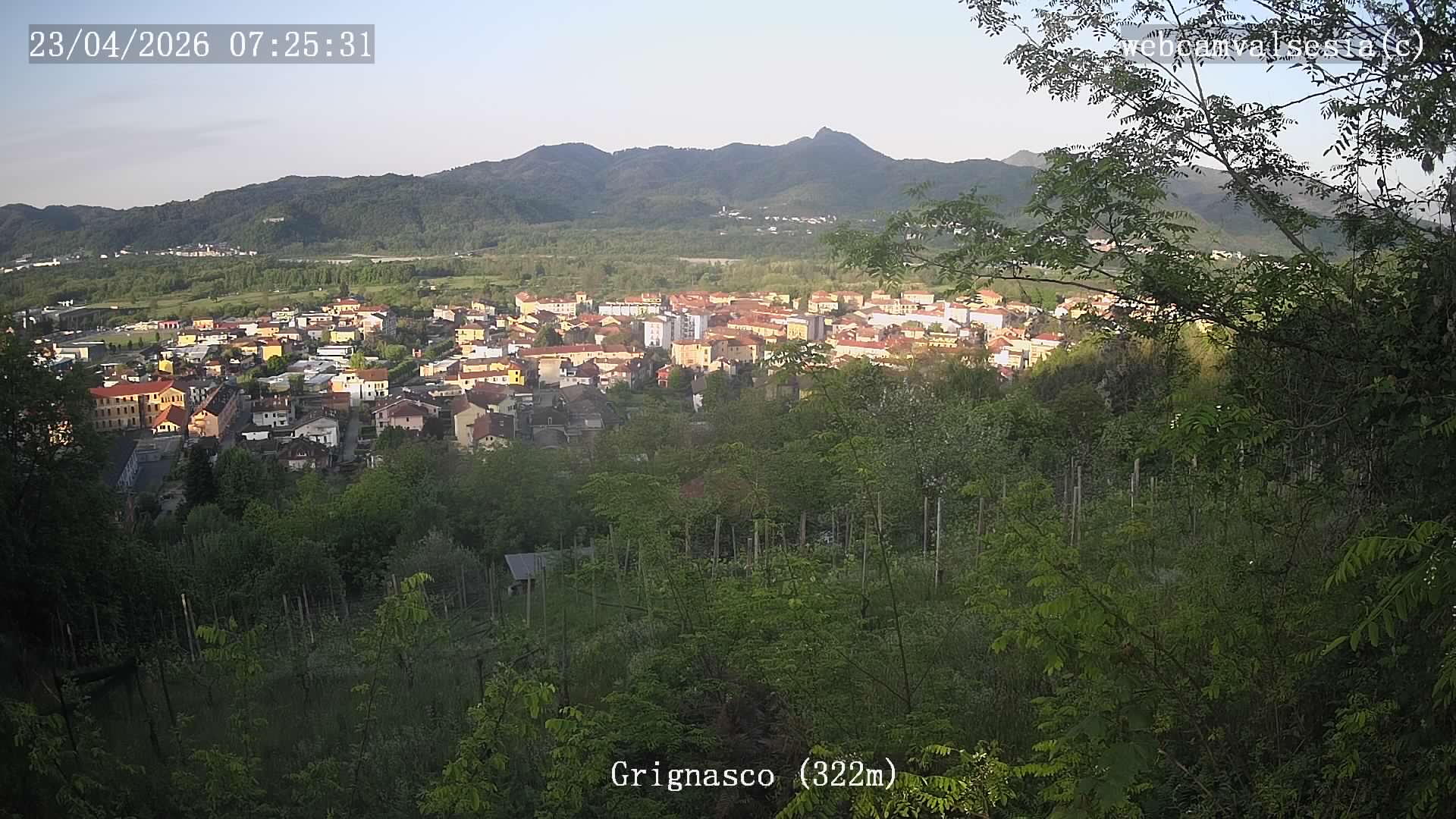 immagine della webcam nei dintorni di Vaprio d'Agogna: webcam Grignasco