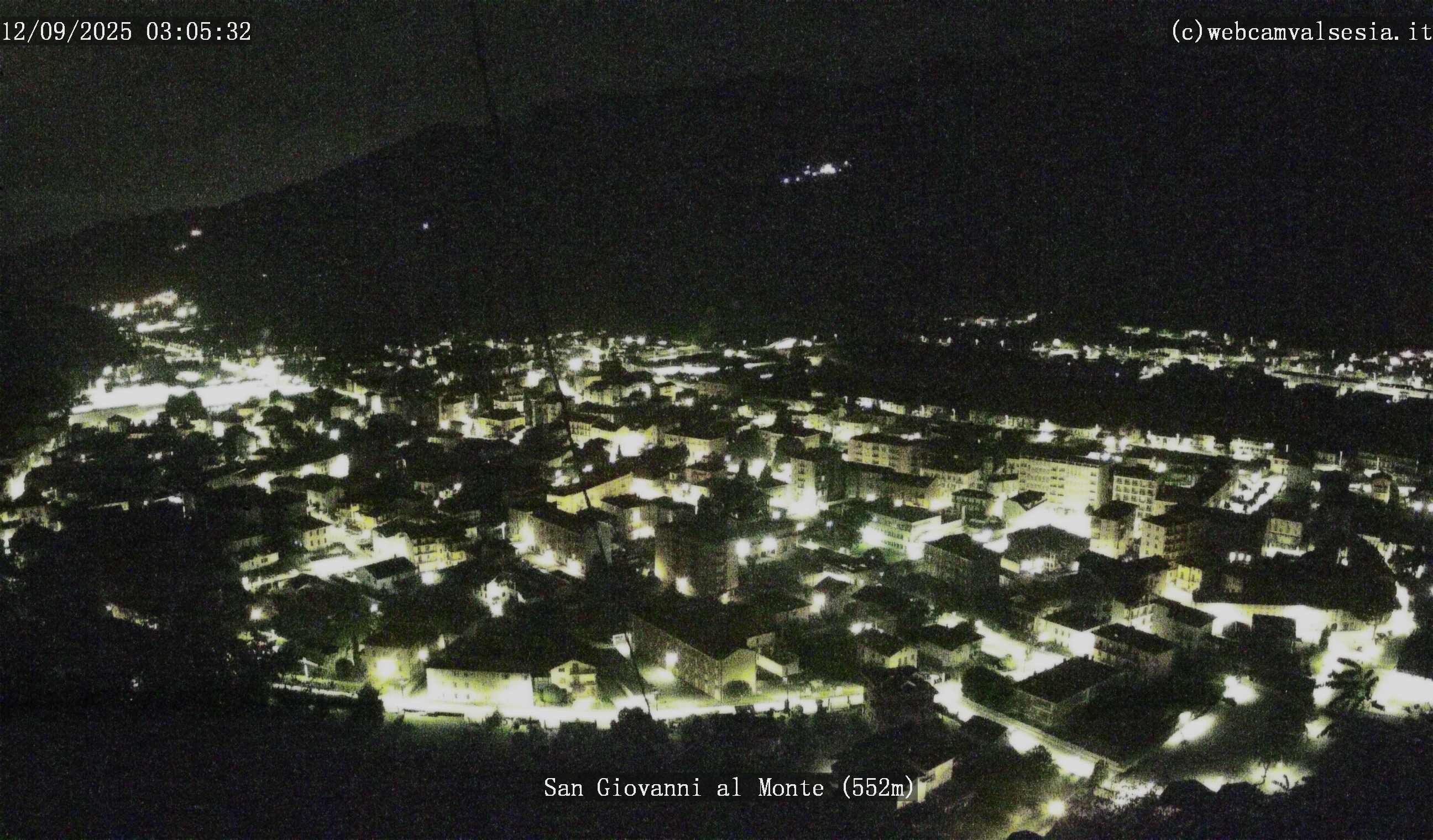 immagine della webcam nei dintorni di Lozzolo: webcam Quarona