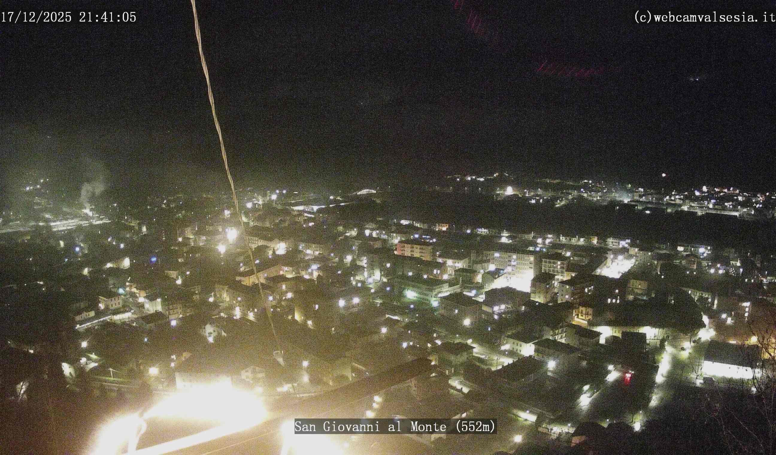 immagine della webcam nei dintorni di Varallo: webcam Quarona