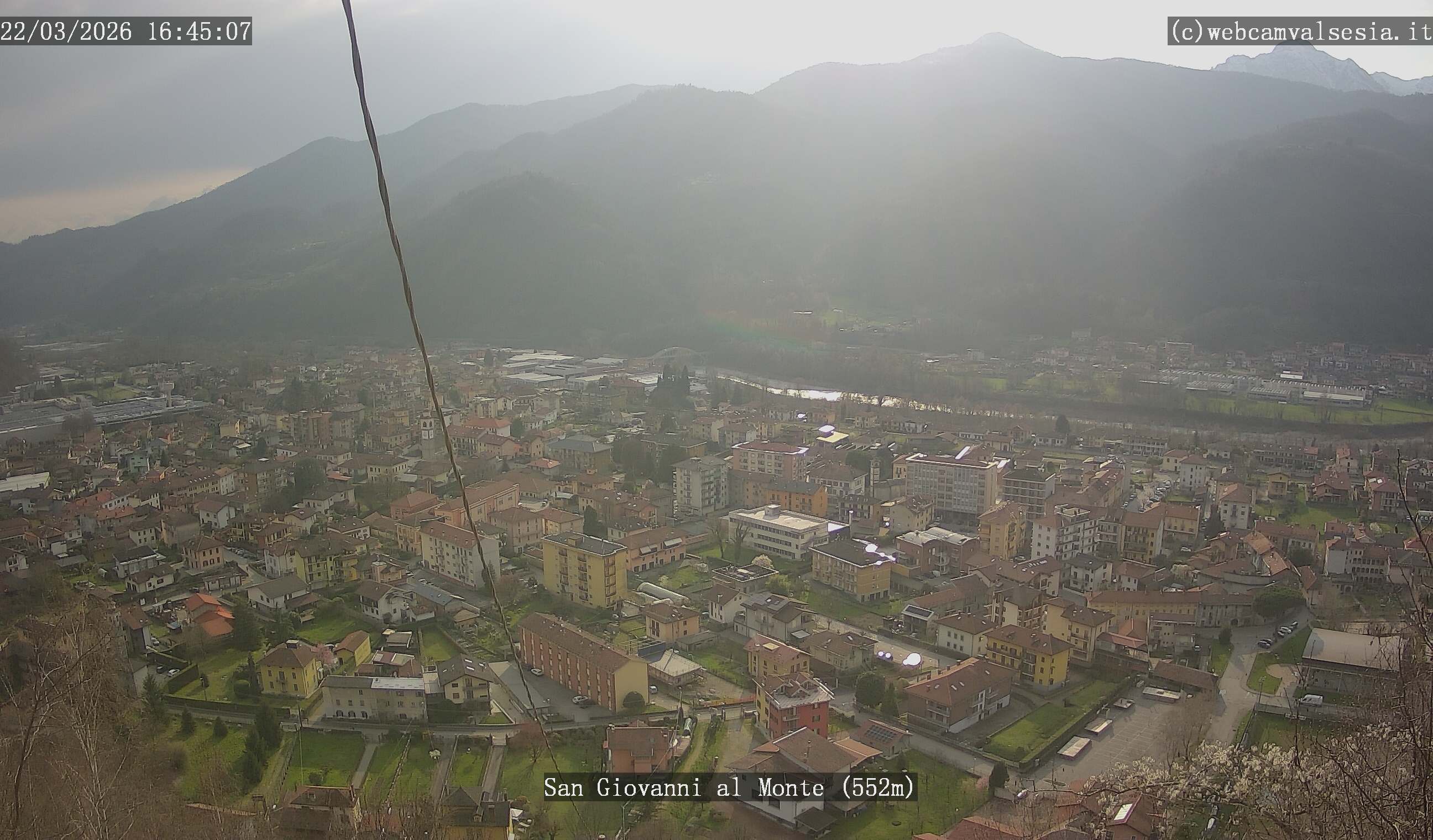 immagine della webcam nei dintorni di Alpe di Mera: webcam Quarona