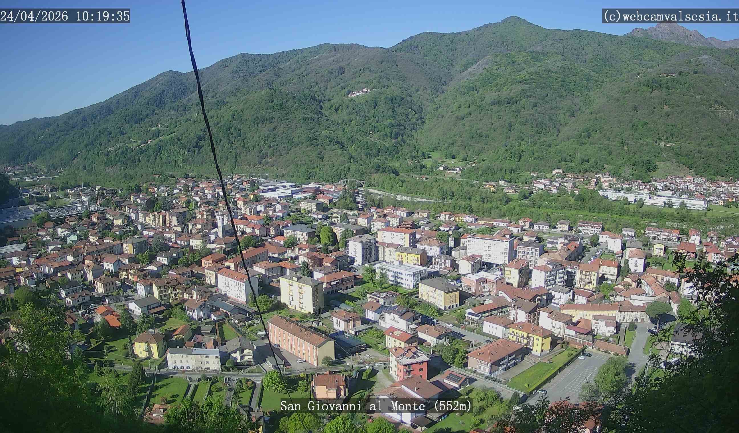 immagine della webcam nei dintorni di Varallo: webcam Quarona