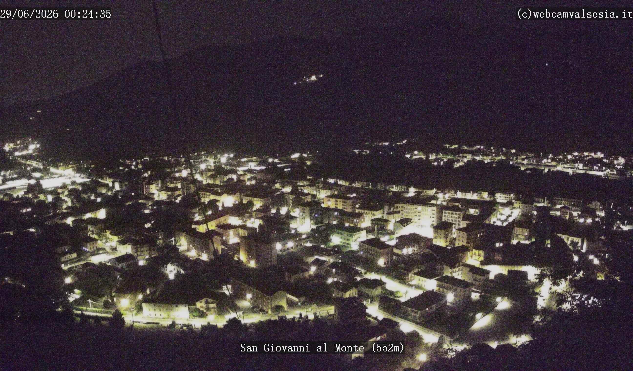 immagine della webcam nei dintorni di Cavaglio d'Agogna: webcam Quarona