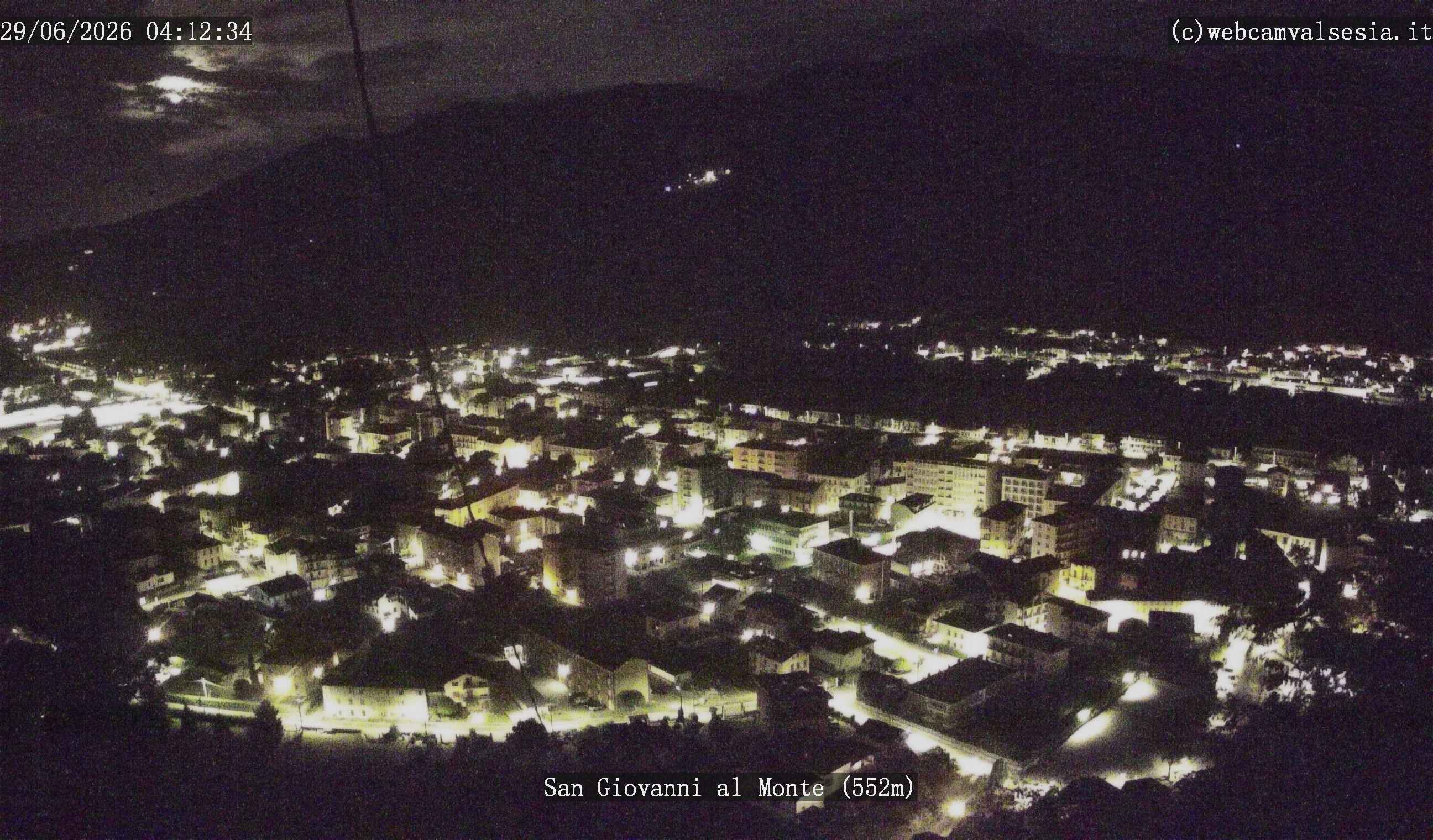 immagine della webcam nei dintorni di Fontaneto d'Agogna: webcam Quarona
