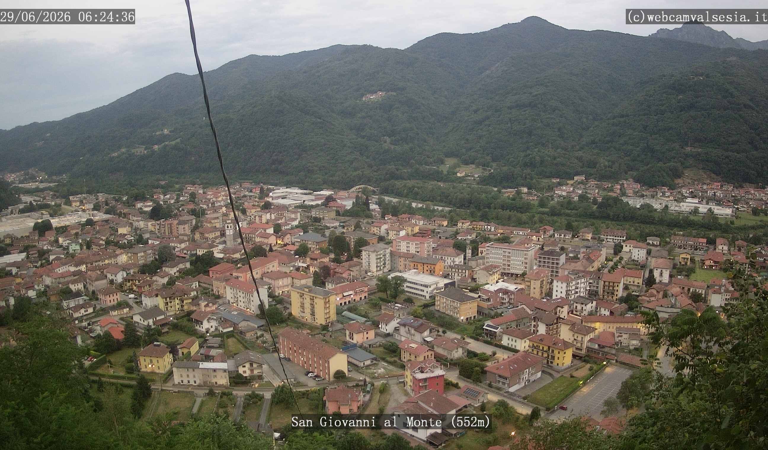 immagine della webcam nei dintorni di Orta San Giulio: webcam Quarona