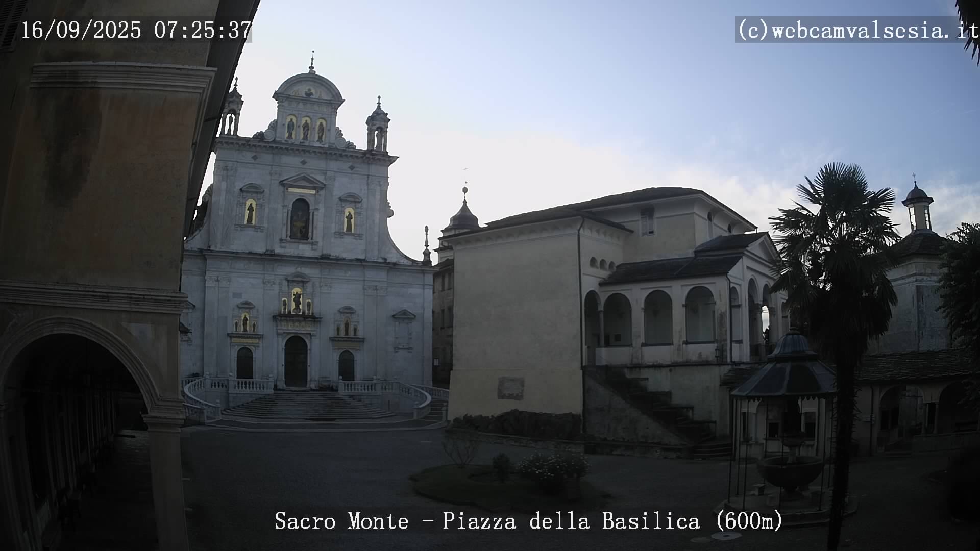 immagine della webcam nei dintorni di Pella: webcam Varallo