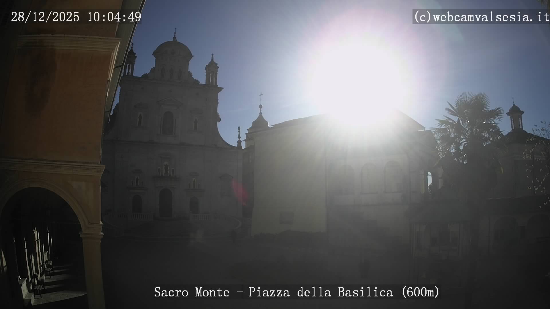 immagine della webcam nei dintorni di Rifugio Boffalora Ticino: webcam Varallo