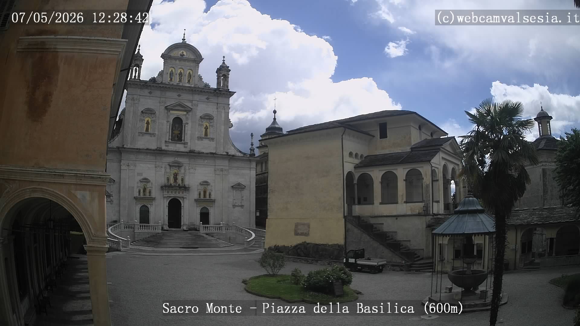 immagine della webcam nei dintorni di Pella: webcam Varallo